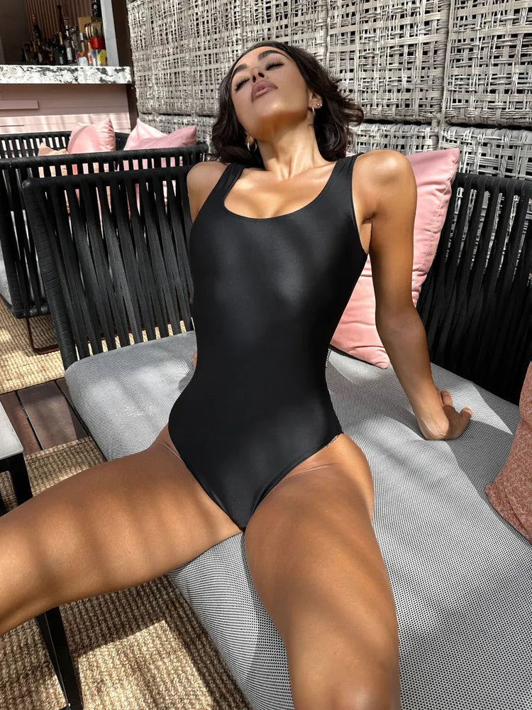 Pool Body Black